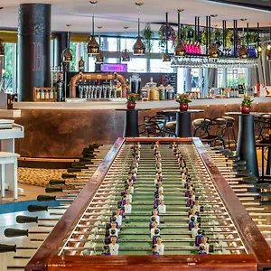 **** Hotel Novotel Barcelona Cornella España